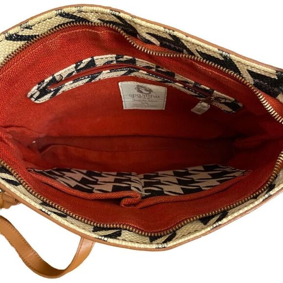 Spartina 449 Daufuskie Island Houndstooth
Stoddard Crossbody Bag - Picture 6 of 11